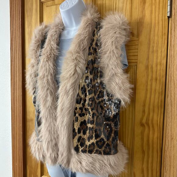 NWT, Women’s One-Size Leopard Sequin Faux Fur Trim Vest, K643 - Picture 9 of 14